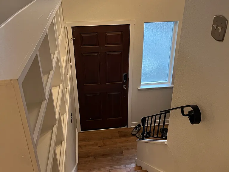 988 SW Inglewood Ln — Photo 7
