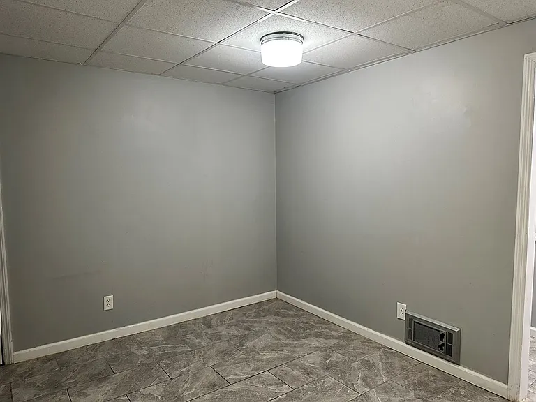 236 Logan Cir — Photo 14