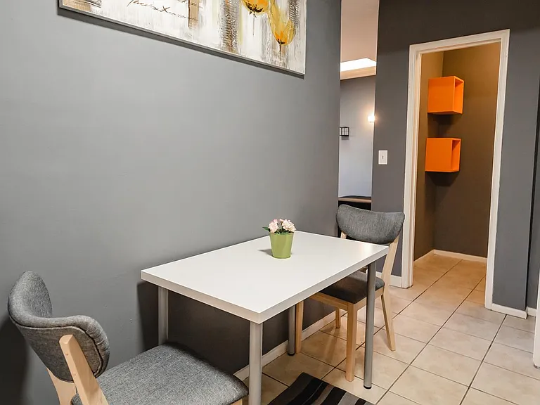 5147 Riverton Ave — Photo 16