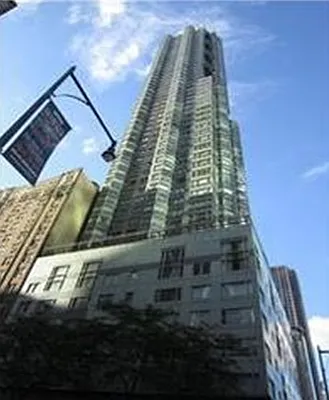 Rented by Manhattan Boutique Real Estate | media 23