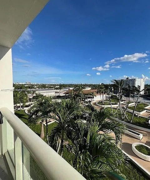 13499 Biscayne Blvd #602 — Photo 12