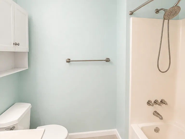 19 Claremont Ave #10 — Photo 10
