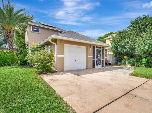 123 Buttonwood Circle, Boynton Beach, FL 33436