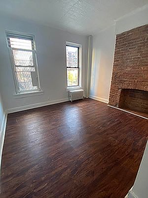 2nd image of 349 E 109th St #6