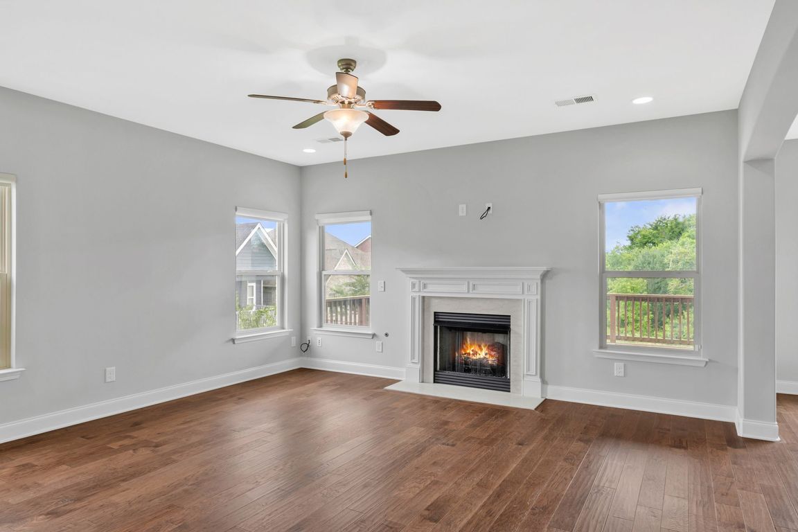 next background image