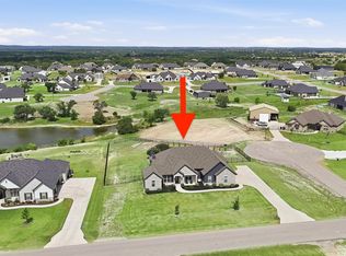 901 Medaris Way, Azle, TX 76020