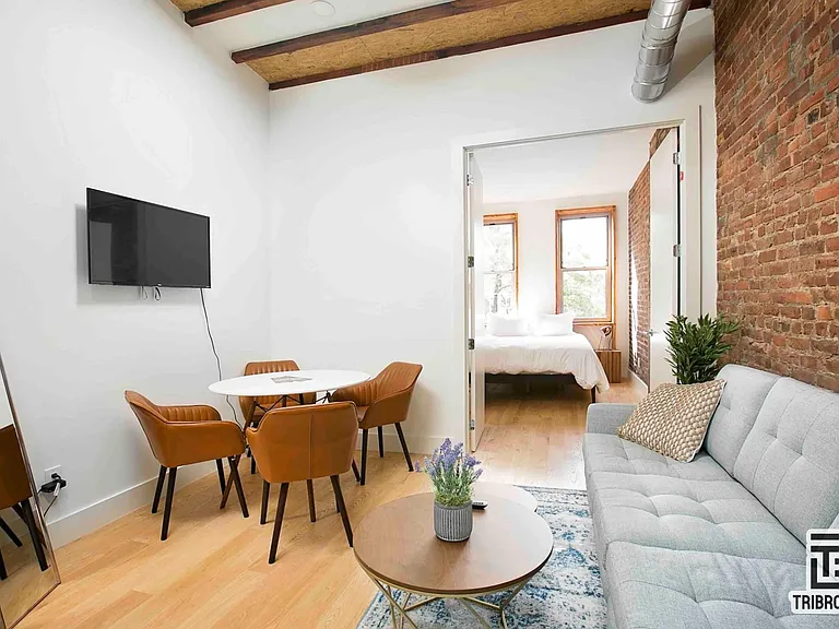 291 Stanhope St #2L — Photo 6