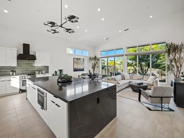 422 Fountain Dr, Palm Springs, CA 92262