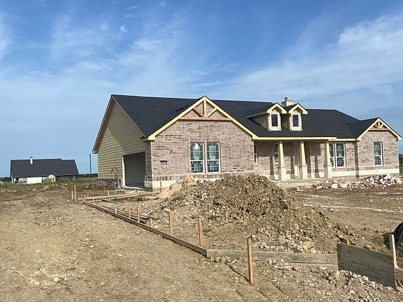 3rd image of 150 Sunny Side Rd