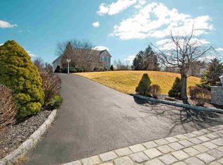 130 Woodcrest Dr, Hopewell Junction, NY 12533