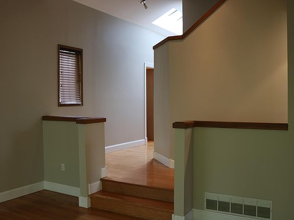 4th image of 16744 NE 42nd Ct