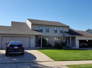 475 Overland Trl, Grafton, WI 53024