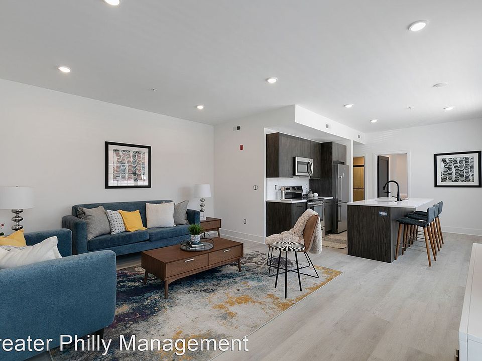 1st image of 3045-51 Richmond St #205
