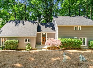 335 River Knoll Dr, Atlanta, GA 30328