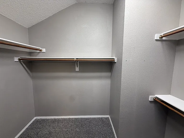 6105 Comfort Dr — Photo 20
