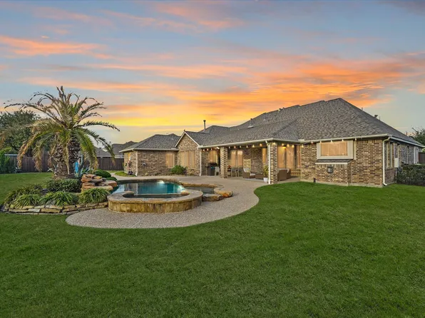 17703 Fairhaven Lake Dr, Cypress, TX 77433