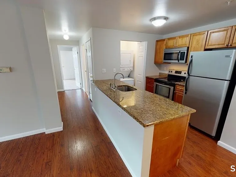 300 Broad St #601 — Photo 10