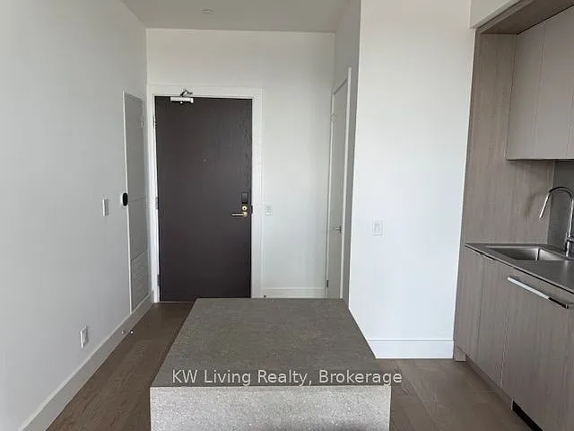 6 Greenbriar Rd — Photo 2