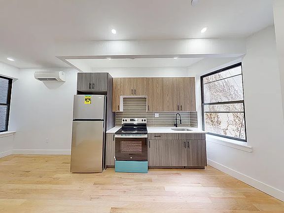 2nd image of 1332 Sterling Pl #1D