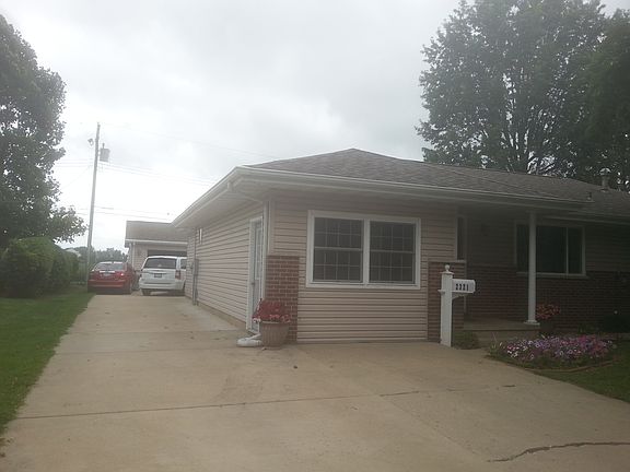 2nd image of 2321 Essex Ave