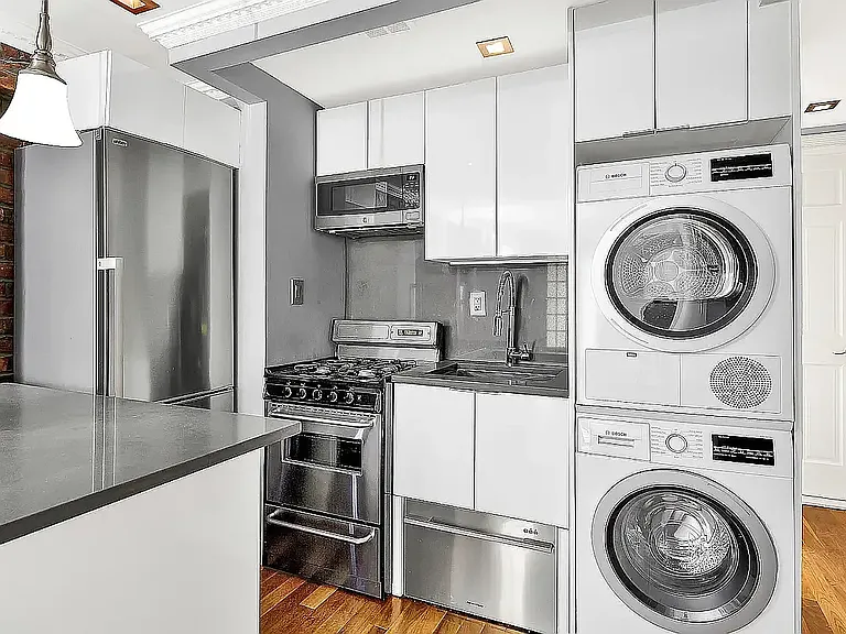 115 Mulberry St #5R — Photo 2