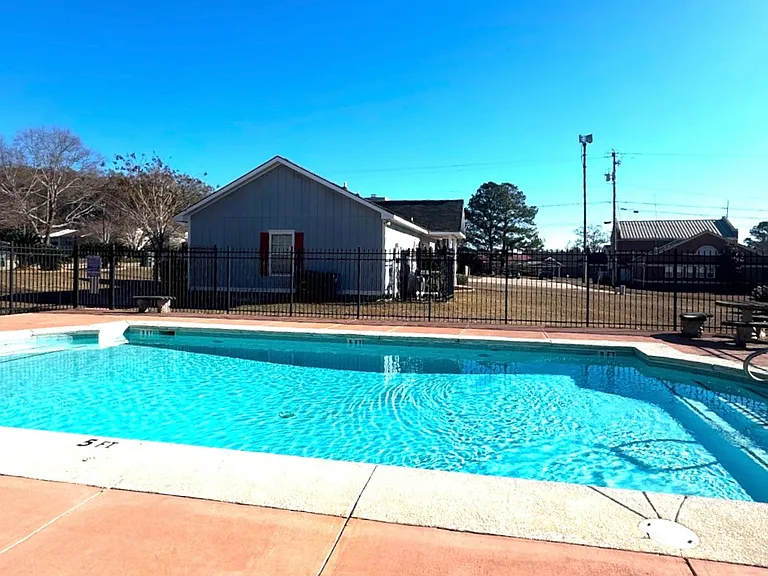 178 Commons Dr — Photo 15