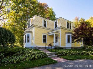 29 Tenney Hl, Blue Hill, ME 04614