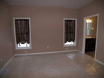 1st image of 5 Abbottswood Cres