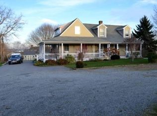 2115 E Main Rd, Portsmouth, RI 02871