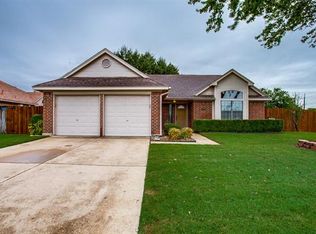 812 Bridgewater Ln, Mesquite, TX 75181