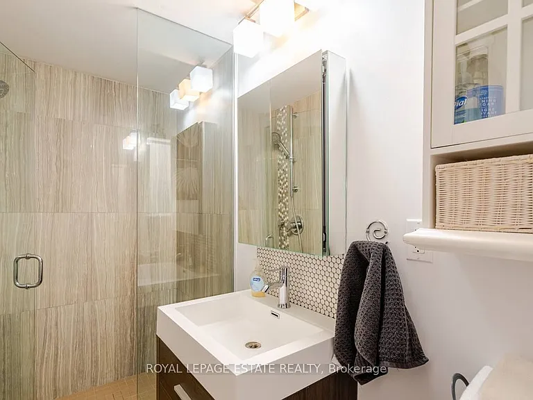 30 Rhydwen Ave #LOWER — Photo 29