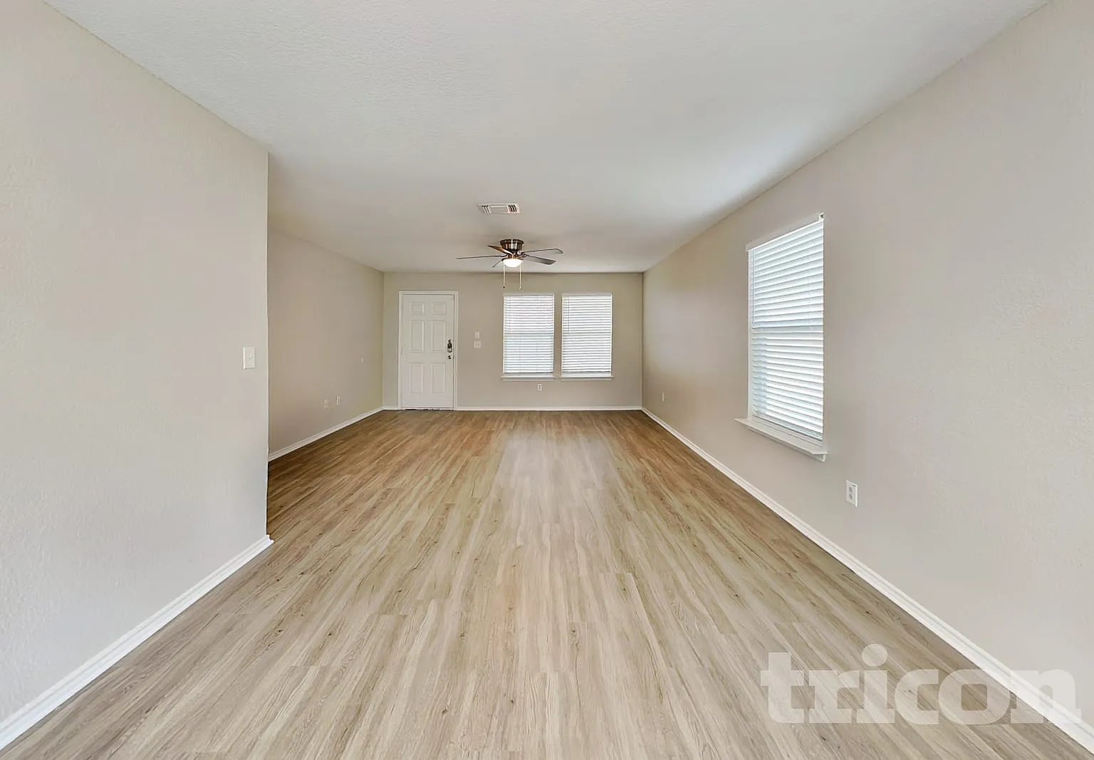 9163 Dublin Spring San Antonio TX — Photo 4
