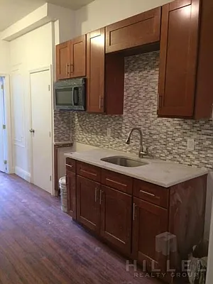 Rented by Hillel Realty Group | media 33