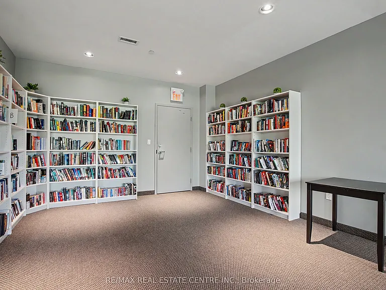33 Whitmer St #418 — Photo 32