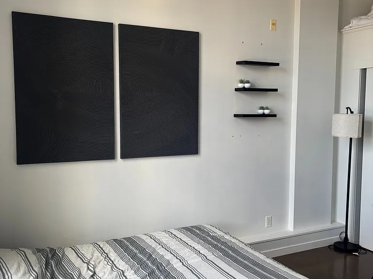 410 King St W #609 — Photo 15