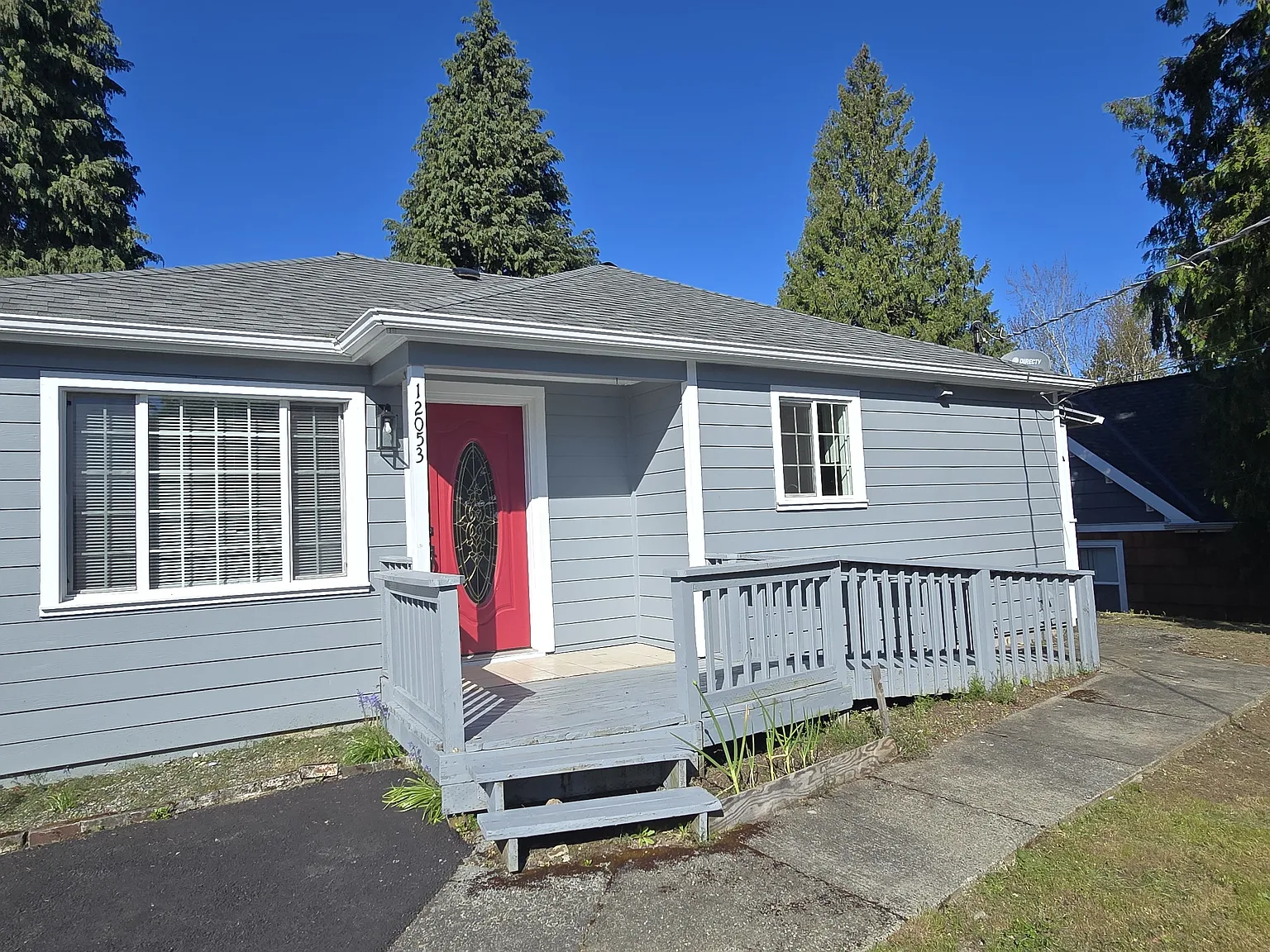 3 bed, 1350 sqft, $3,200 — Photo 1
