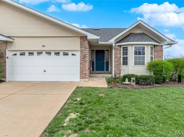 88 Rue De Paix #19, Lake Saint Louis, MO 63367