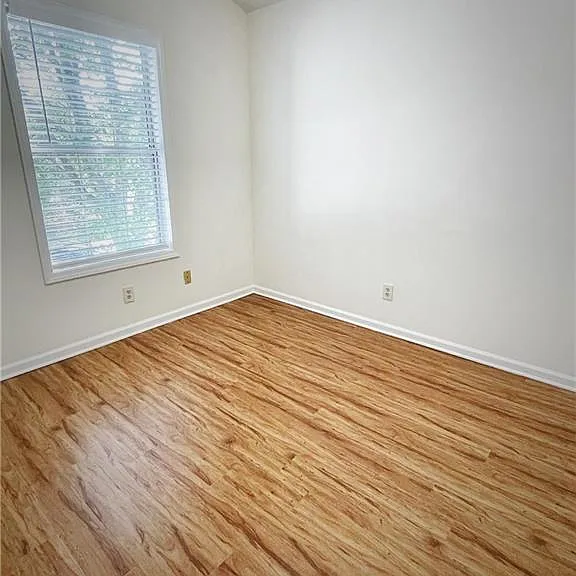 2715 Barnwood Xing — Photo 13