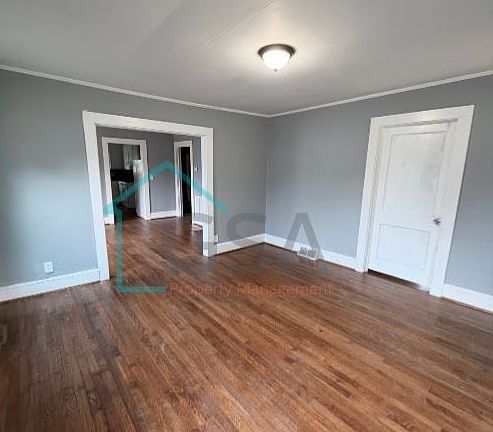 2nd image of 4300 Edwards Rd