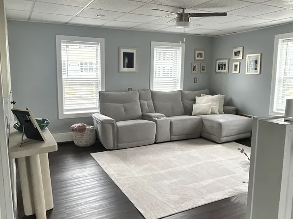 (undisclosed Address), Cumberland, RI 02864