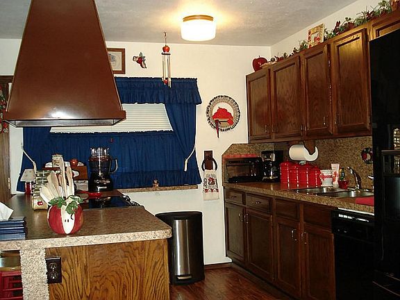 2nd image of 14650 Merry Meadow Dr