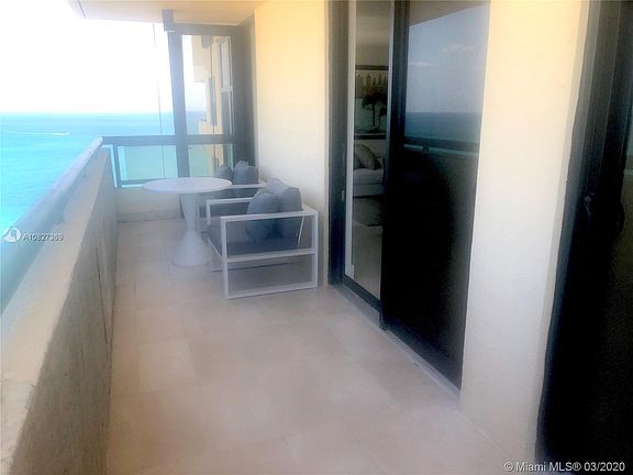 5th image of 2555 Collins Ave APT 2400