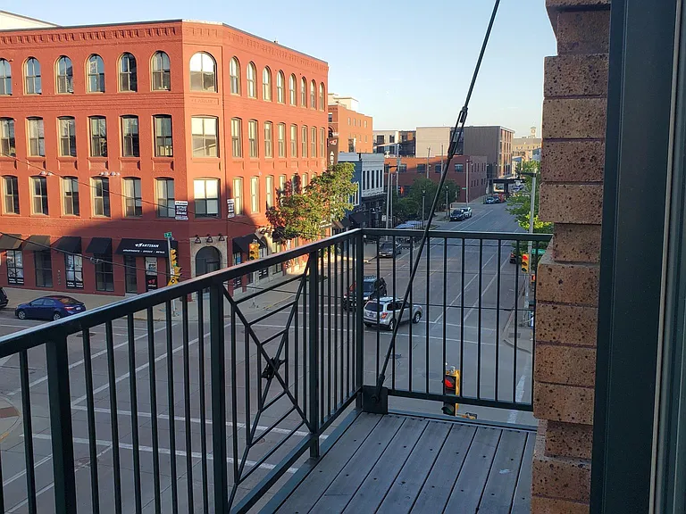191 S 2nd St #3A — Photo 2