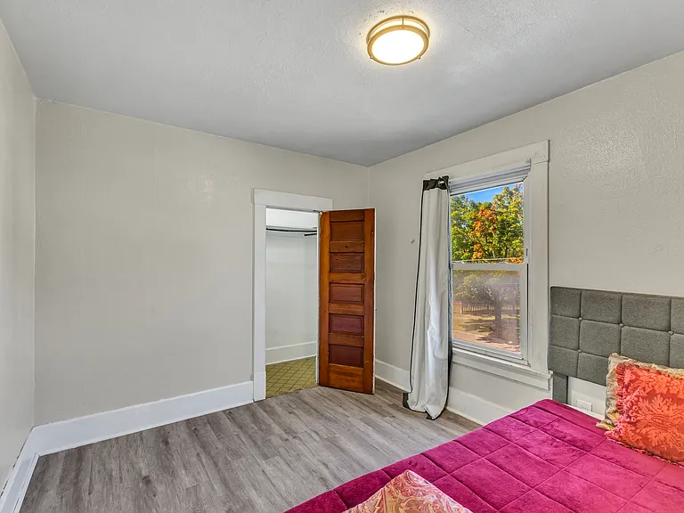944 Walnut St #1 — Photo 14