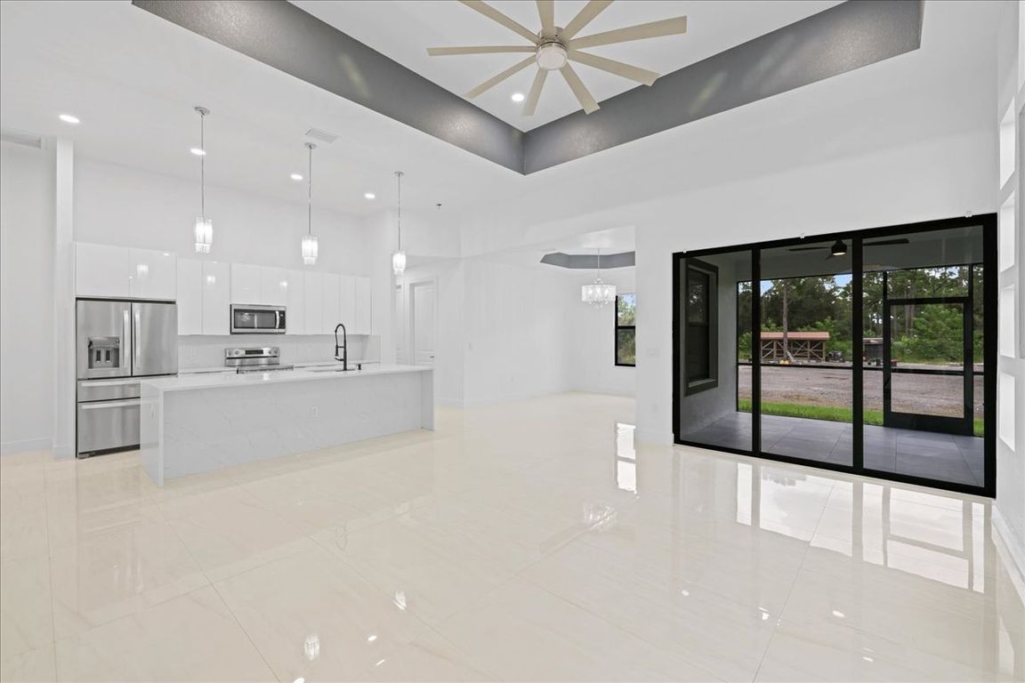 next background image