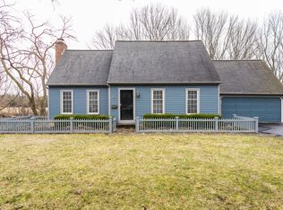 14 Creekside Dr, Honeoye Falls, NY 14472