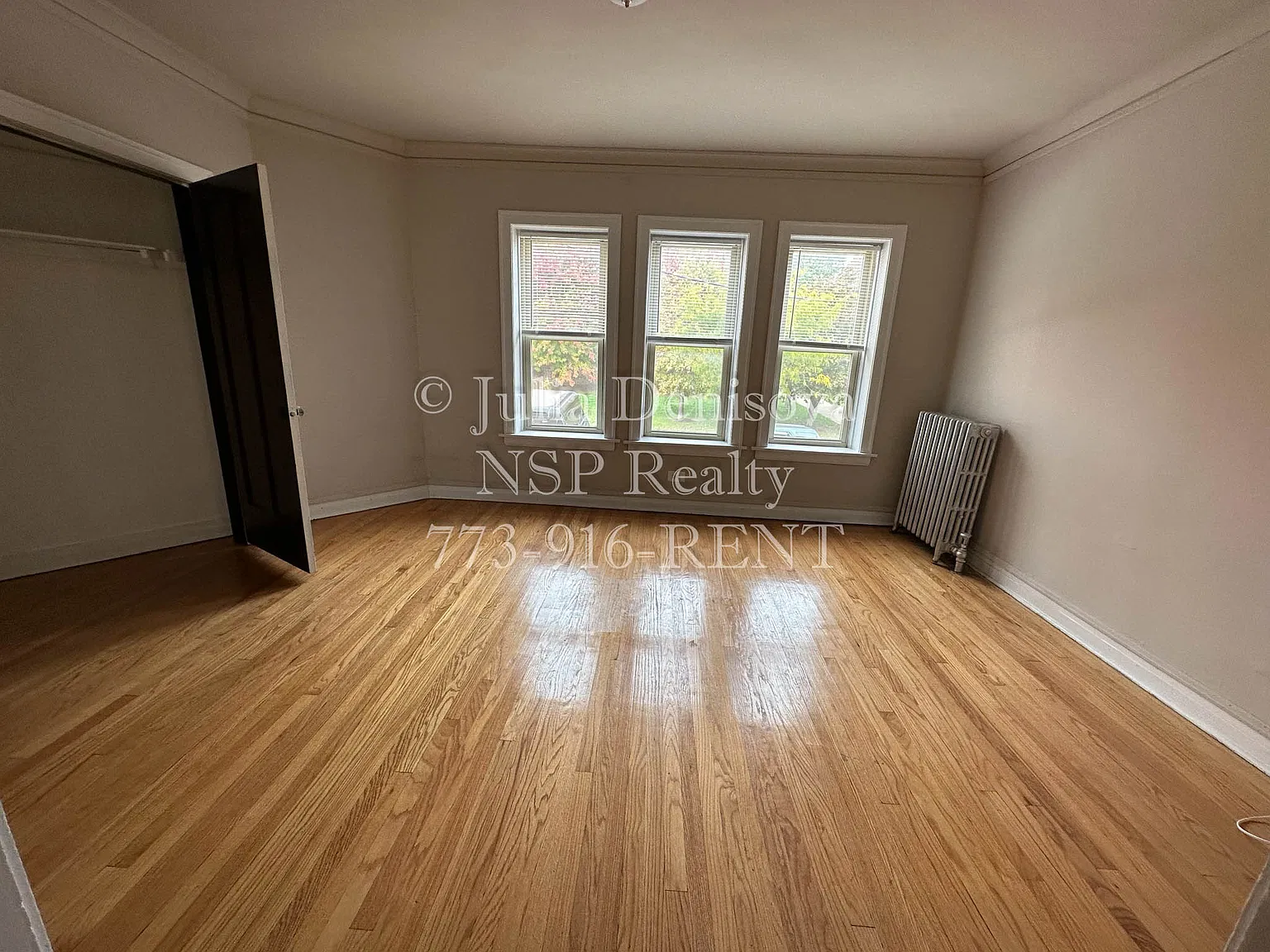 4267 W Addison St — Photo 4