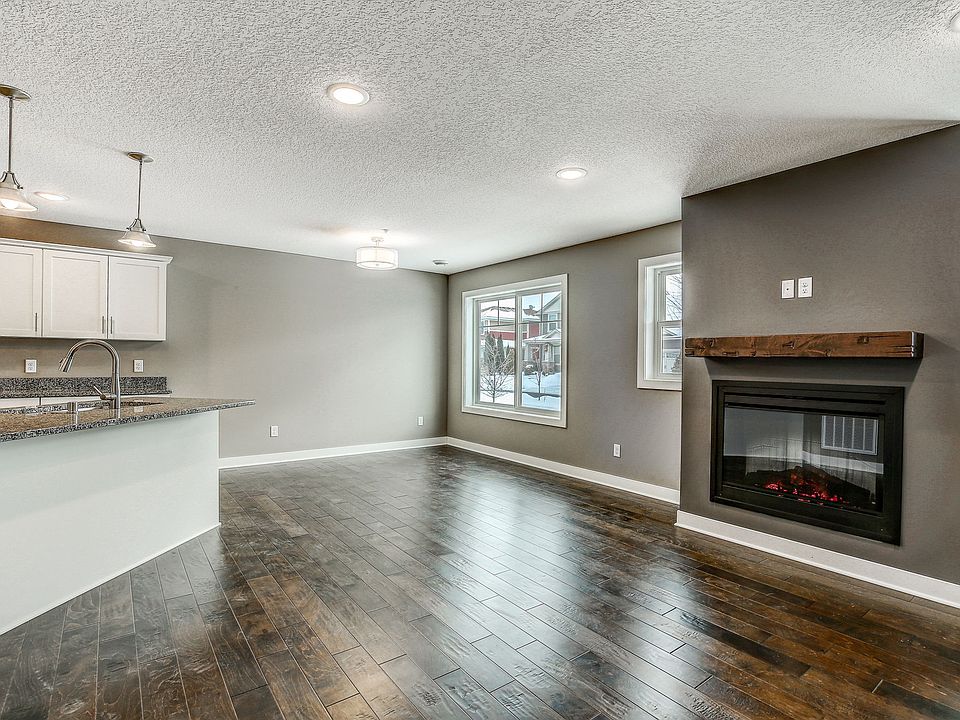 Living Room/Kitchen