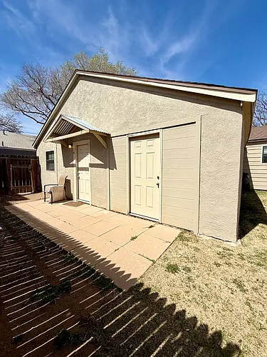 1912 25th St Photo 1