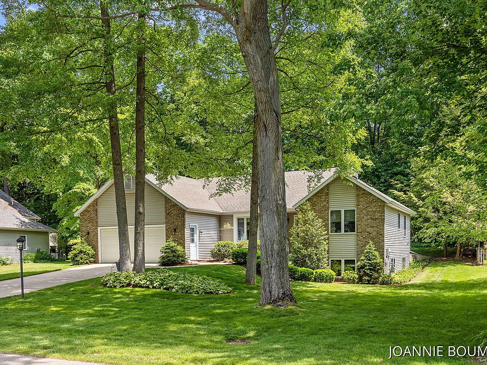1st image of 4629 Pine Dr